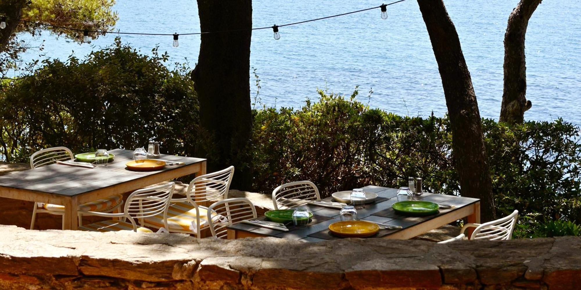 Hotel Le Provencal Renove En 2025 - Bord De Mer 3*